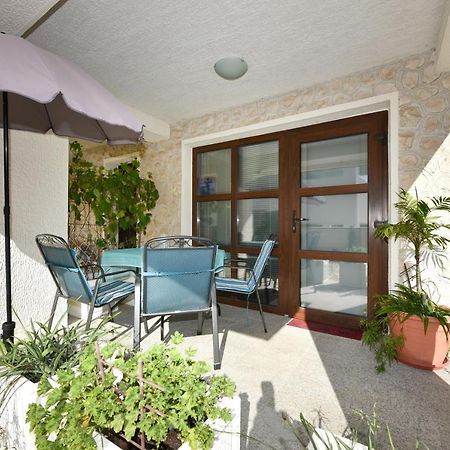 Lovely Apartment In The Groundfloor Zadar Exteriér fotografie