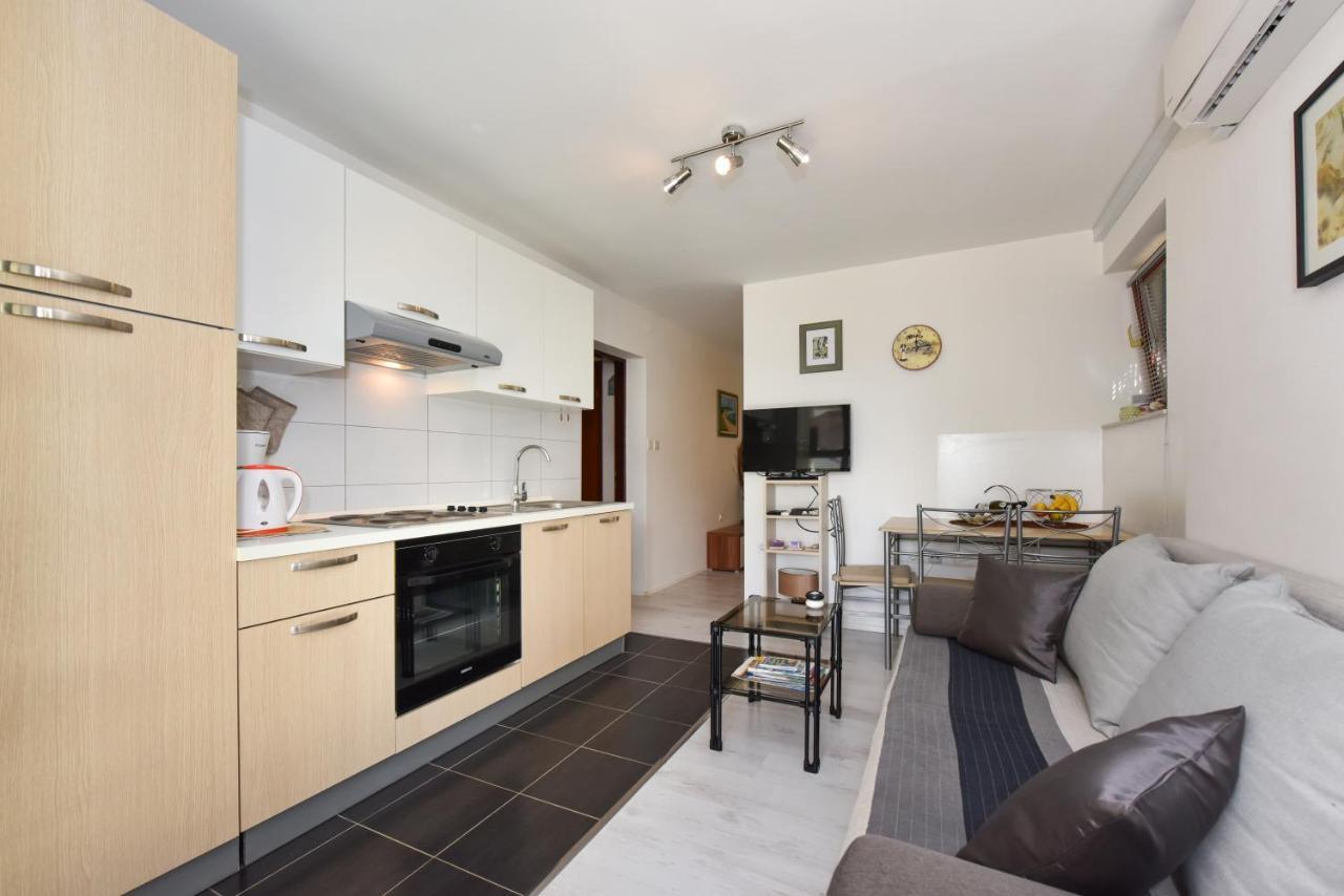 Lovely Apartment In The Groundfloor Zadar Exteriér fotografie