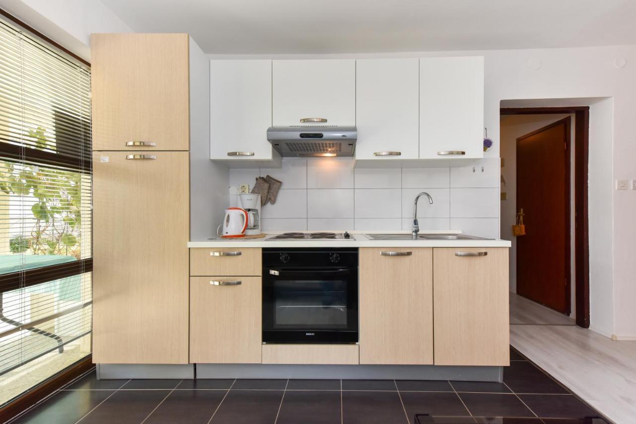Lovely Apartment In The Groundfloor Zadar Exteriér fotografie