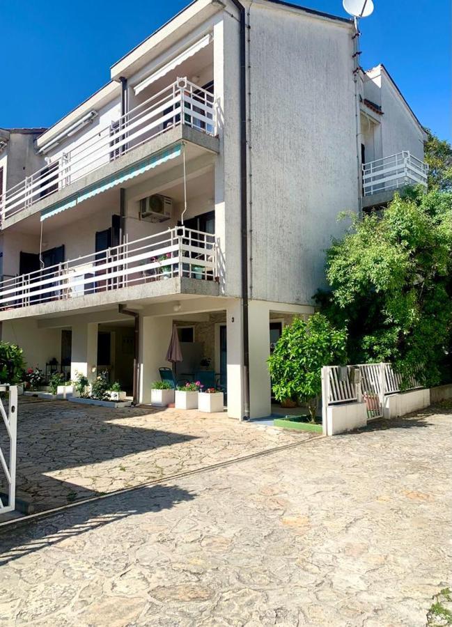 Lovely Apartment In The Groundfloor Zadar Exteriér fotografie